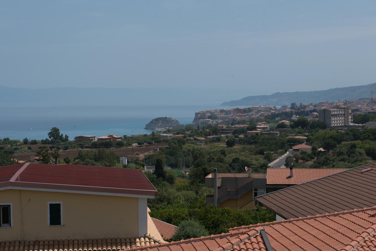 B&B Decarlo Property Tropea Exteriör bild